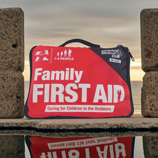 ADVENTURE FIRST AID FAMILY KIT